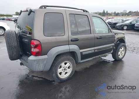 2005 Jeep Liberty Sport из США, поврежденный, VIN 1J4GL48K45W539335